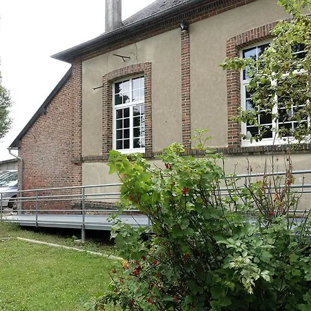 Au Coeur D'une D'artiste Holiday home Saint-Aubin-de-Bonneval