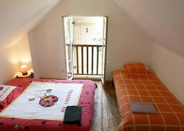 Holiday home Au Coeur D'une D'artiste Saint-Aubin-de-Bonneval